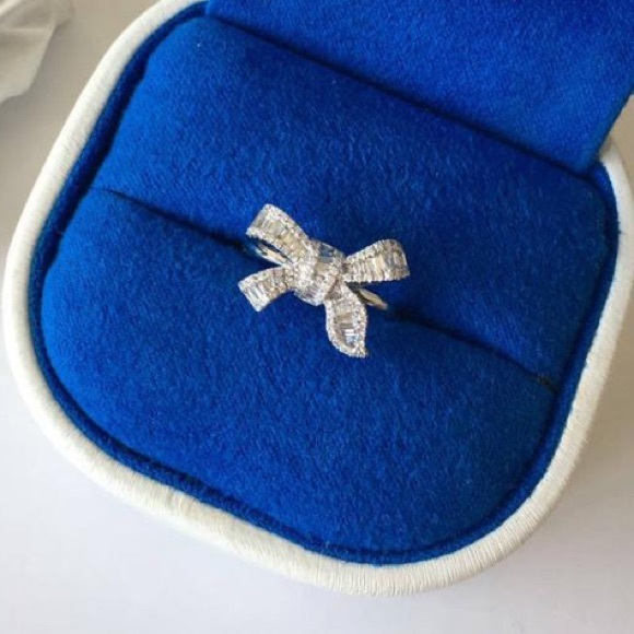 NEW 925 Sterling Silver Diamond Baguette Bow Ring - Picture 8 of 9
